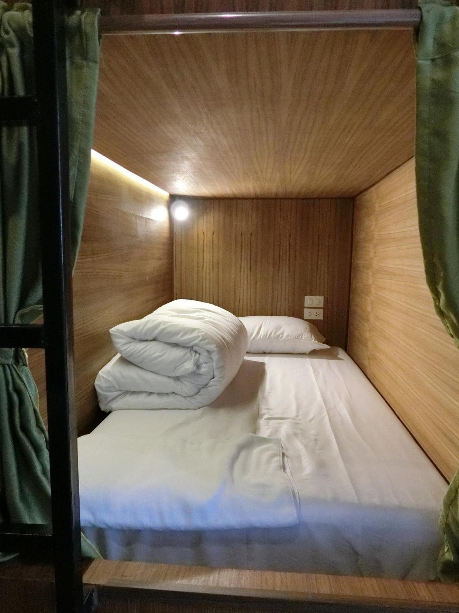 666 Cnx Hostel チエンマイ エクステリア 写真